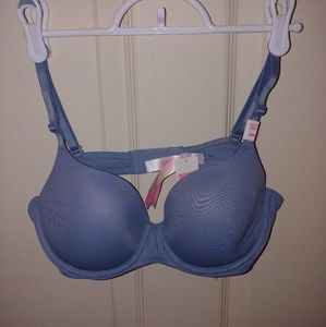 VS Pink Lightly Lined Bra